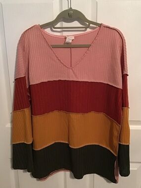 Bibi Women’s Long Sleeve V-neck multi-colored XL EUC